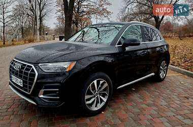 Позашляховик / Кросовер Audi Q5 2021 в 