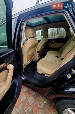 Позашляховик / Кросовер Audi Q5 2021 в 