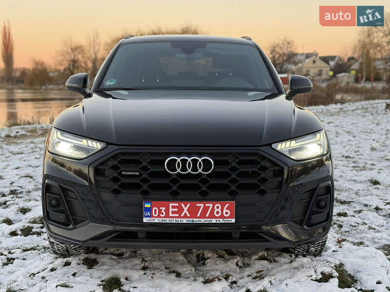 Внедорожник / Кроссовер Audi Q5 2021 в 
