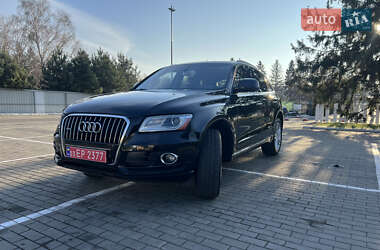 Позашляховик / Кросовер Audi Q5 2015 в Луцьку