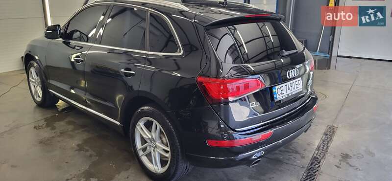 Позашляховик / Кросовер Audi Q5 2015 в Чернівцях