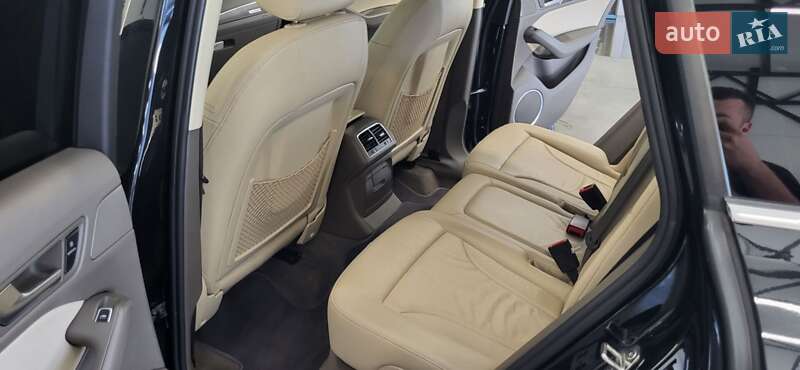 Позашляховик / Кросовер Audi Q5 2015 в Чернівцях