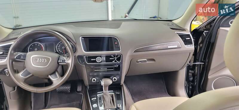 Позашляховик / Кросовер Audi Q5 2015 в Чернівцях
