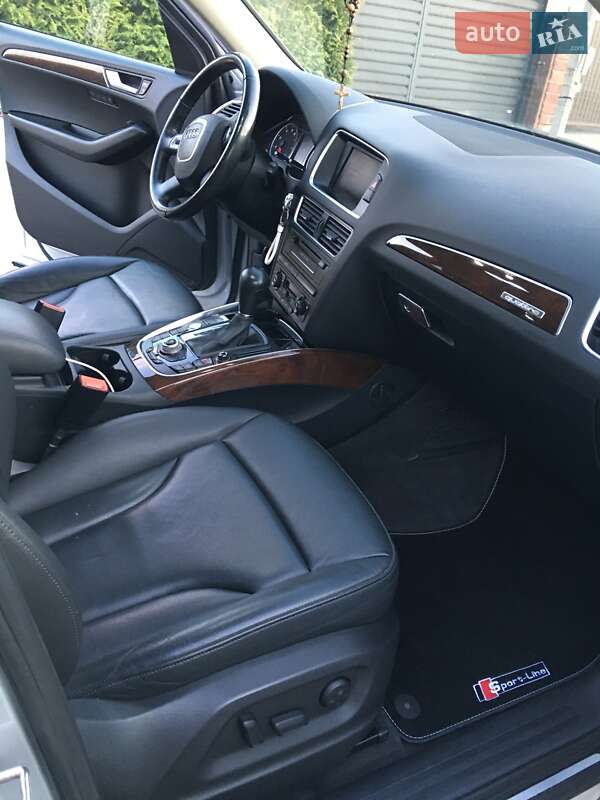Позашляховик / Кросовер Audi Q5 2011 в Києві
