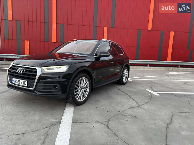 Позашляховик / Кросовер Audi Q5 2017 в Києві