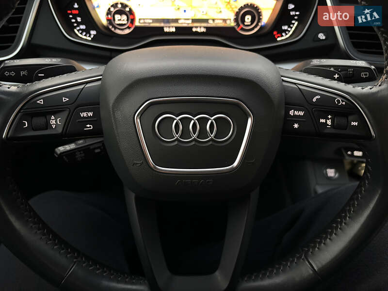 Позашляховик / Кросовер Audi Q5 2017 в Києві