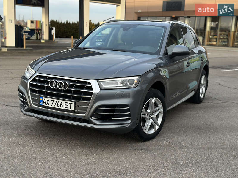 Позашляховик / Кросовер Audi Q5 2017 в Дніпрі