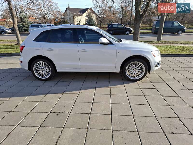 Внедорожник / Кроссовер Audi Q5 2016 в Луцке