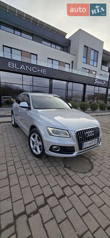 Позашляховик / Кросовер Audi Q5 2013 в Ужгороді