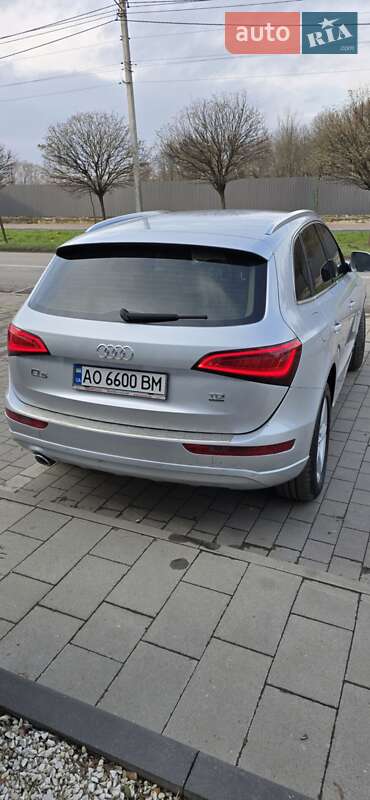 Позашляховик / Кросовер Audi Q5 2013 в Ужгороді