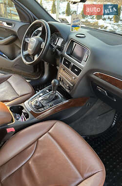 Внедорожник / Кроссовер Audi Q5 2011 в 