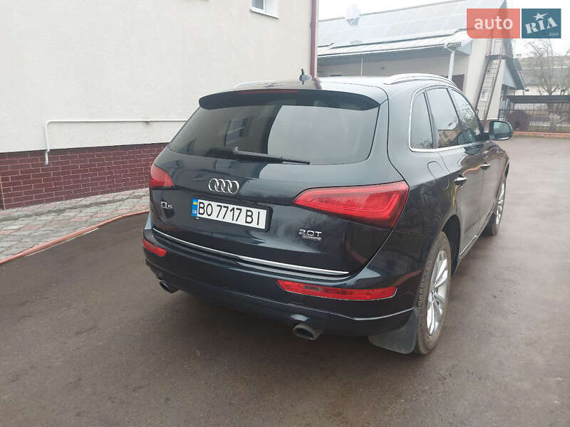 Позашляховик / Кросовер Audi Q5 2015 в Гусятині