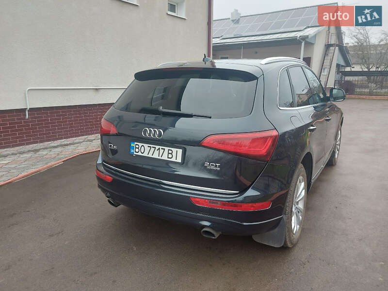 Позашляховик / Кросовер Audi Q5 2015 в Гусятині