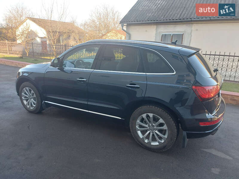 Позашляховик / Кросовер Audi Q5 2015 в Гусятині