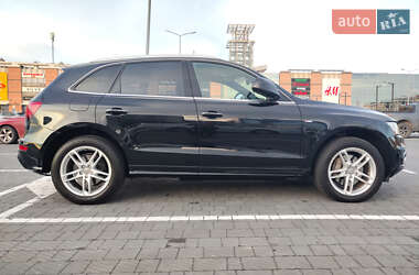 Внедорожник / Кроссовер Audi Q5 2015 в 