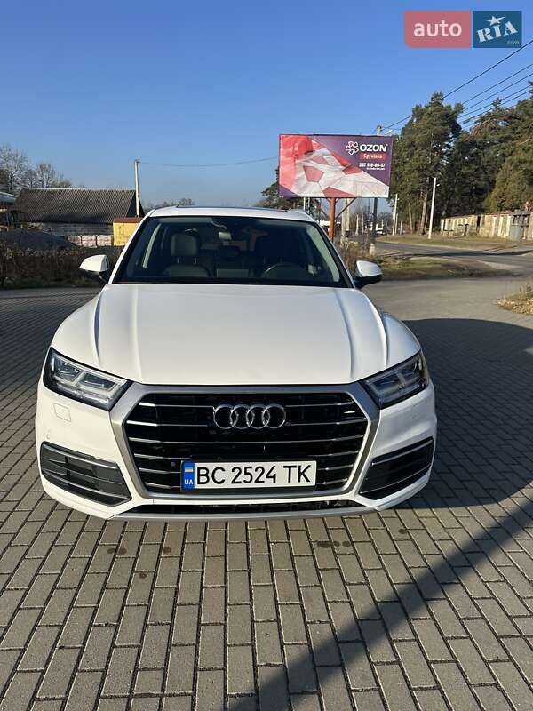 Позашляховик / Кросовер Audi Q5 2018 в Львові