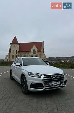Внедорожник / Кроссовер Audi Q5 2019 в 