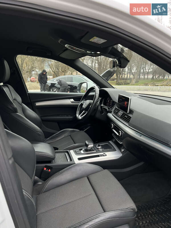 Внедорожник / Кроссовер Audi Q5 2019 в Бережанах