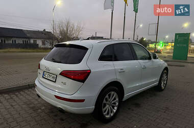 Внедорожник / Кроссовер Audi Q5 2014 в Нововолынске