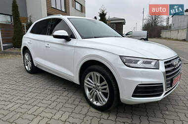 Позашляховик / Кросовер Audi Q5 2018 в Стрию