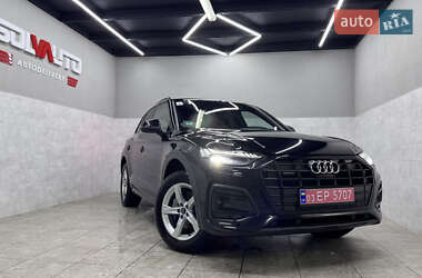 Внедорожник / Кроссовер Audi Q5 2021 в 