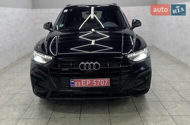 Внедорожник / Кроссовер Audi Q5 2021 в 