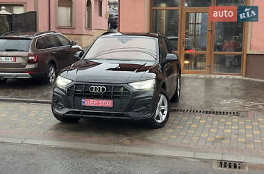 Внедорожник / Кроссовер Audi Q5 2021 в 