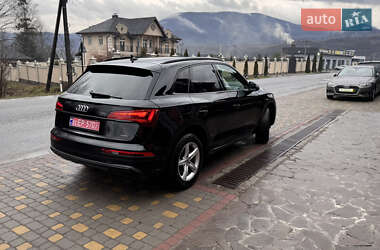 Внедорожник / Кроссовер Audi Q5 2021 в 