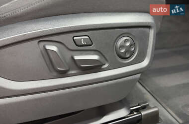 Внедорожник / Кроссовер Audi Q5 2021 в 