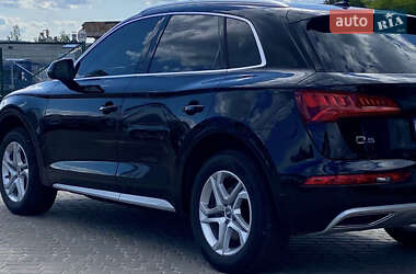 Позашляховик / Кросовер Audi Q5 2019 в Львові