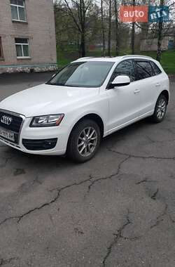 Внедорожник / Кроссовер Audi Q5 2010 в Каменском