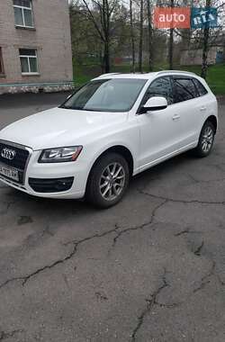 Позашляховик / Кросовер Audi Q5 2010 в 