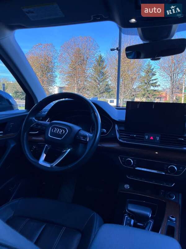 Внедорожник / Кроссовер Audi Q5 2021 в Луцке