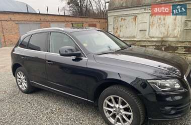 Внедорожник / Кроссовер Audi Q5 2009 в 