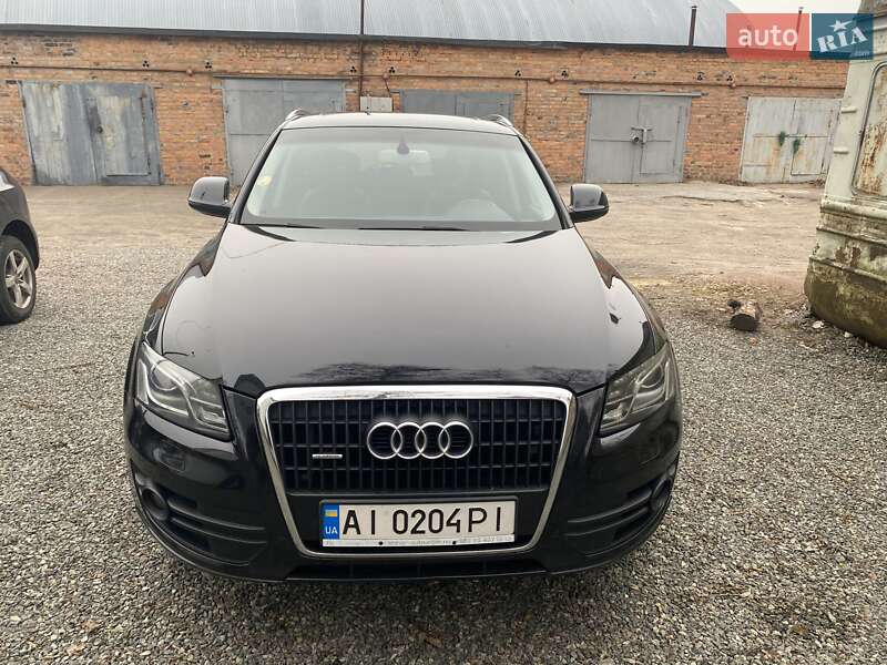 Внедорожник / Кроссовер Audi Q5 2009 в 