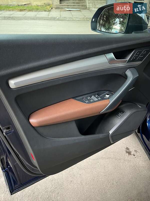 Внедорожник / Кроссовер Audi Q5 2020 в Львове