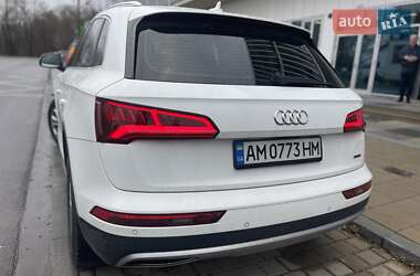 Внедорожник / Кроссовер Audi Q5 2017 в 
