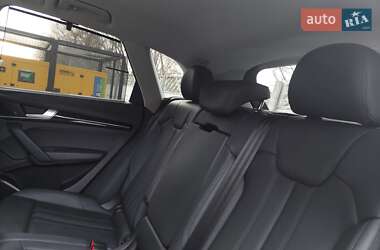 Внедорожник / Кроссовер Audi Q5 2018 в 