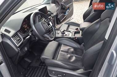 Внедорожник / Кроссовер Audi Q5 2018 в 