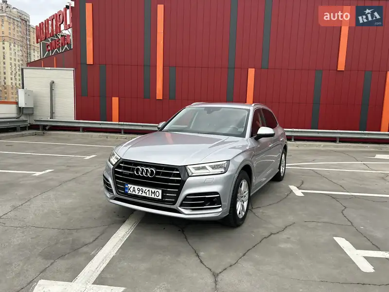 Внедорожник / Кроссовер Audi Q5 2020 в 