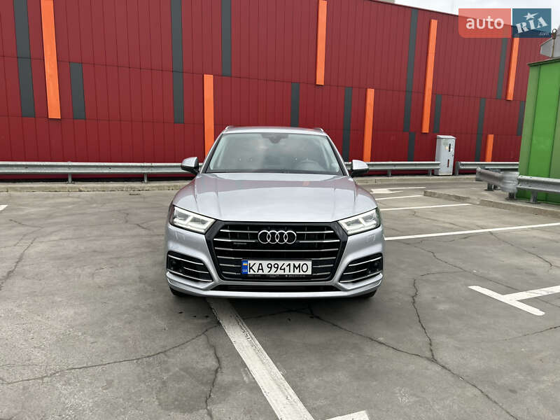 Внедорожник / Кроссовер Audi Q5 2020 в Киеве