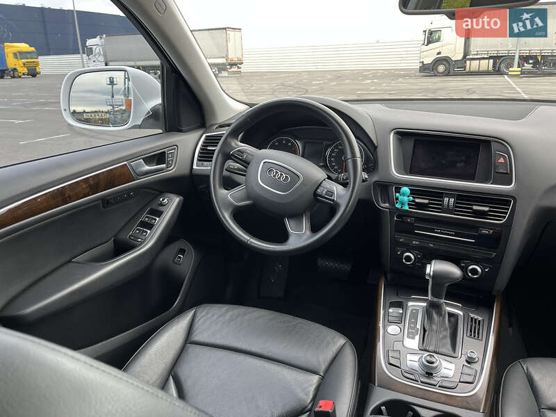 Позашляховик / Кросовер Audi Q5 2013 в Львові