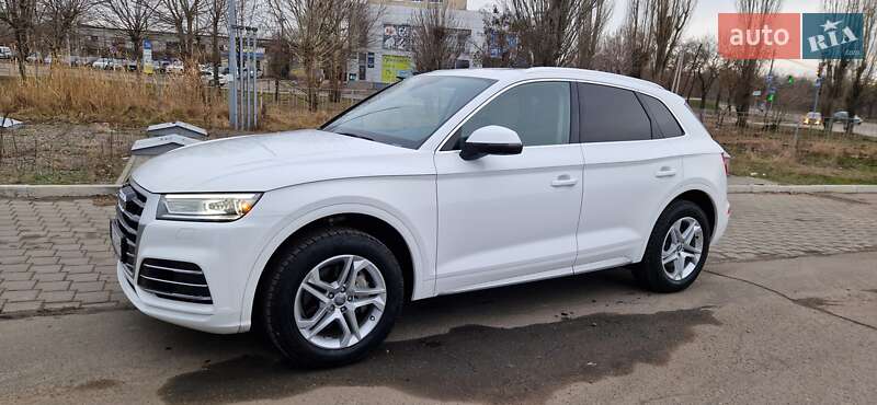 Внедорожник / Кроссовер Audi Q5 2019 в Николаеве
