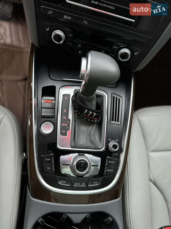 Внедорожник / Кроссовер Audi Q5 2013 в Великом Раковце