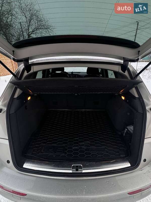 Внедорожник / Кроссовер Audi Q5 2012 в Тростянце