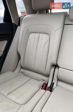 Внедорожник / Кроссовер Audi Q5 2018 в 