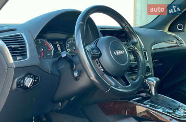 Внедорожник / Кроссовер Audi Q5 2015 в 