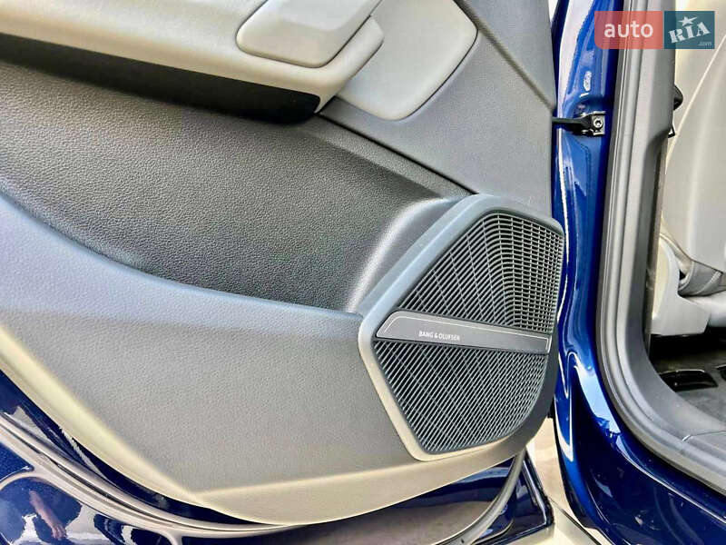 Позашляховик / Кросовер Audi Q5 2022 в Києві