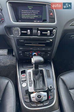 Внедорожник / Кроссовер Audi Q5 2015 в 