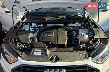 Внедорожник / Кроссовер Audi Q5 2022 в 